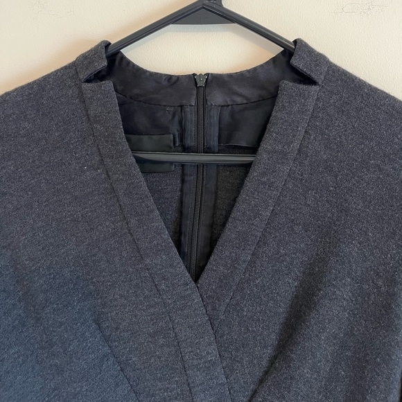 AKRIS Gray Wool 3/4 Sleeve Dress- Size US 6 - Picture 3 of 9